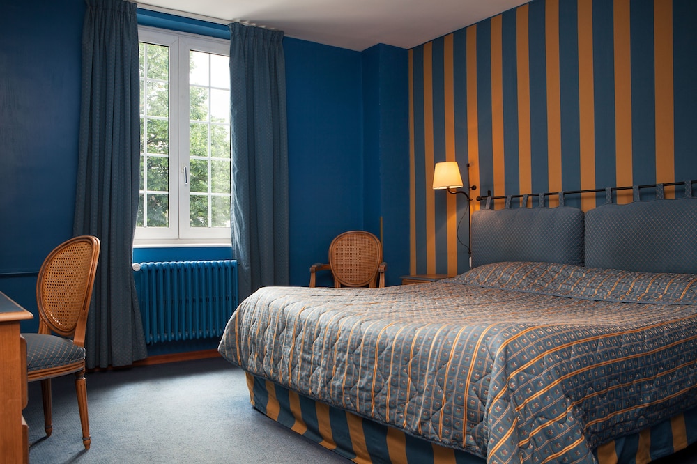 Hotel Beausejour 10/68