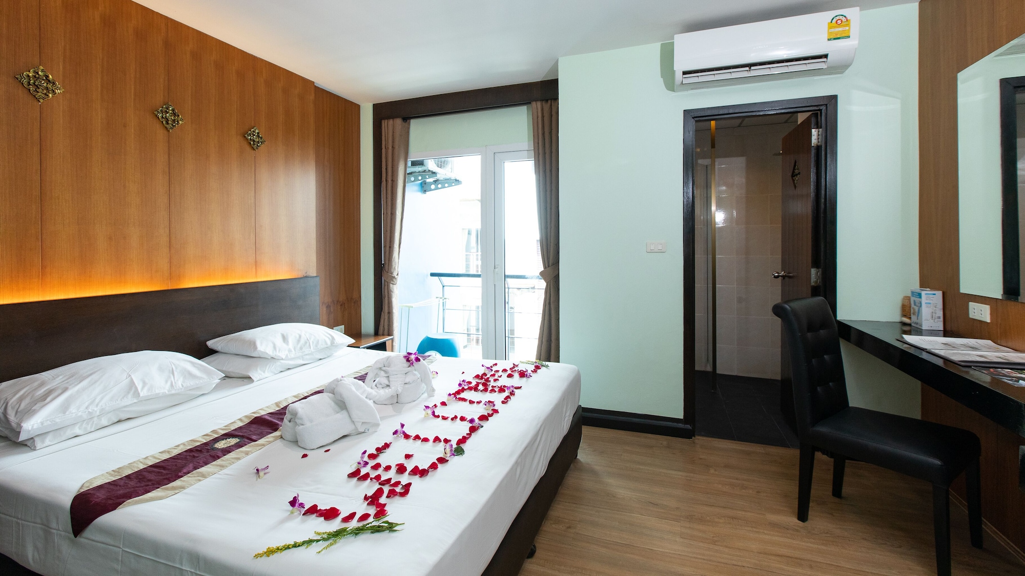 SUPERIOR, DOUBLE BED