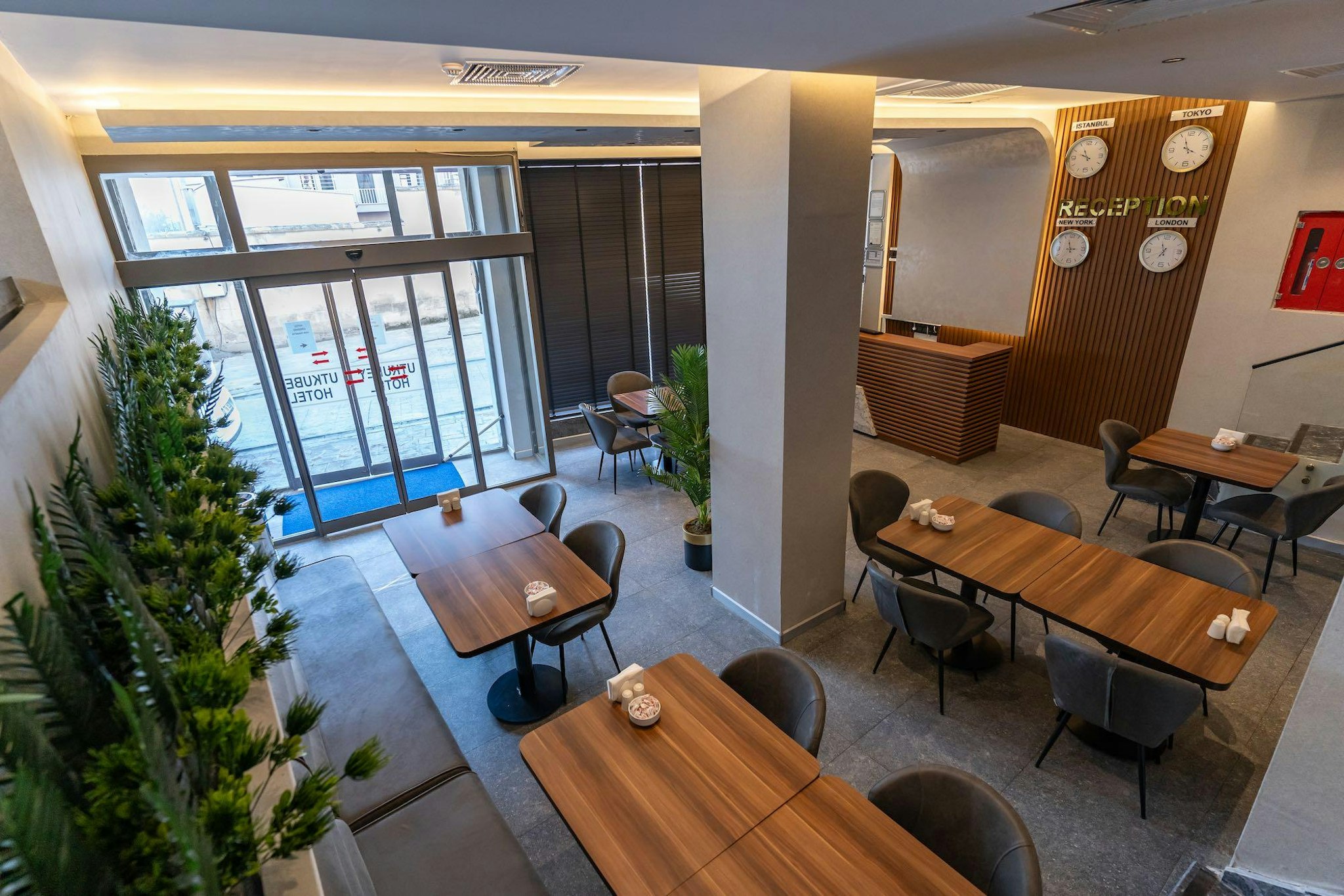 UTKUBEY HOTEL 28/47
