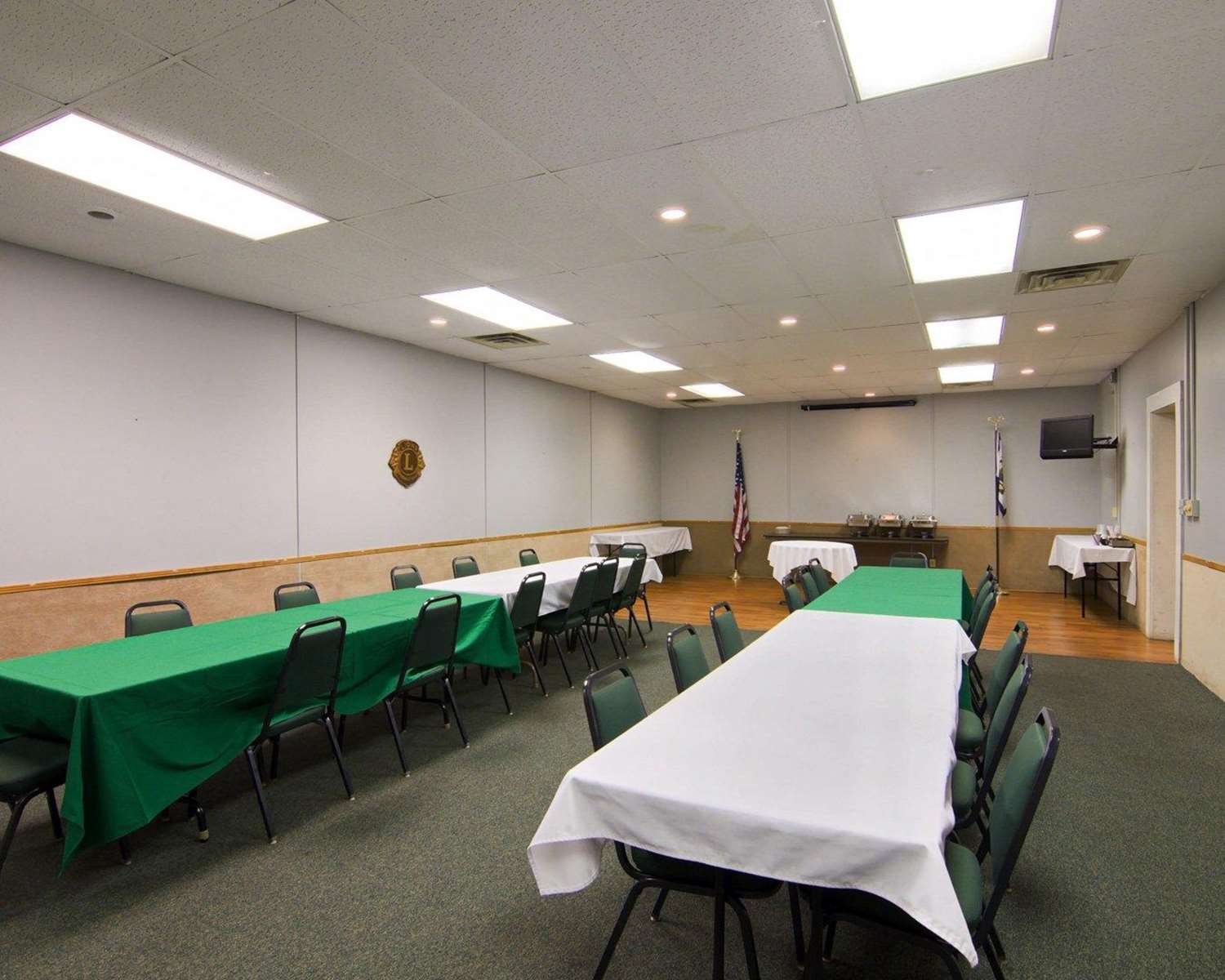 restaurant cafeteria