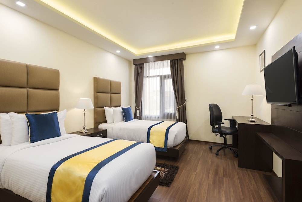 Days Hotel by Wyndham Jalandhar Jyoti Chowk 13/37