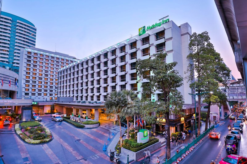 Holiday Inn Bangkok Hotel 71/76