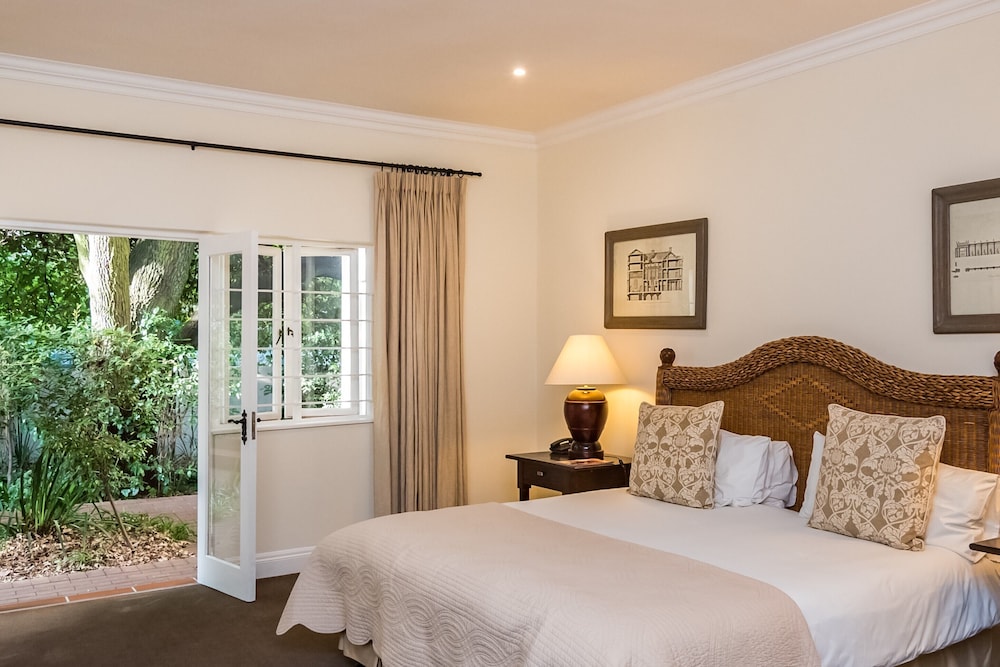 Melrose Place Guest Lodge and Conferencing 4/50
