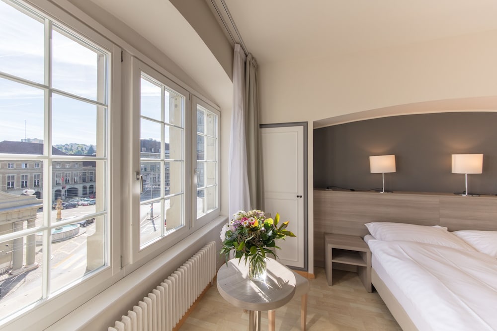 Hotel De La Rose 5/36