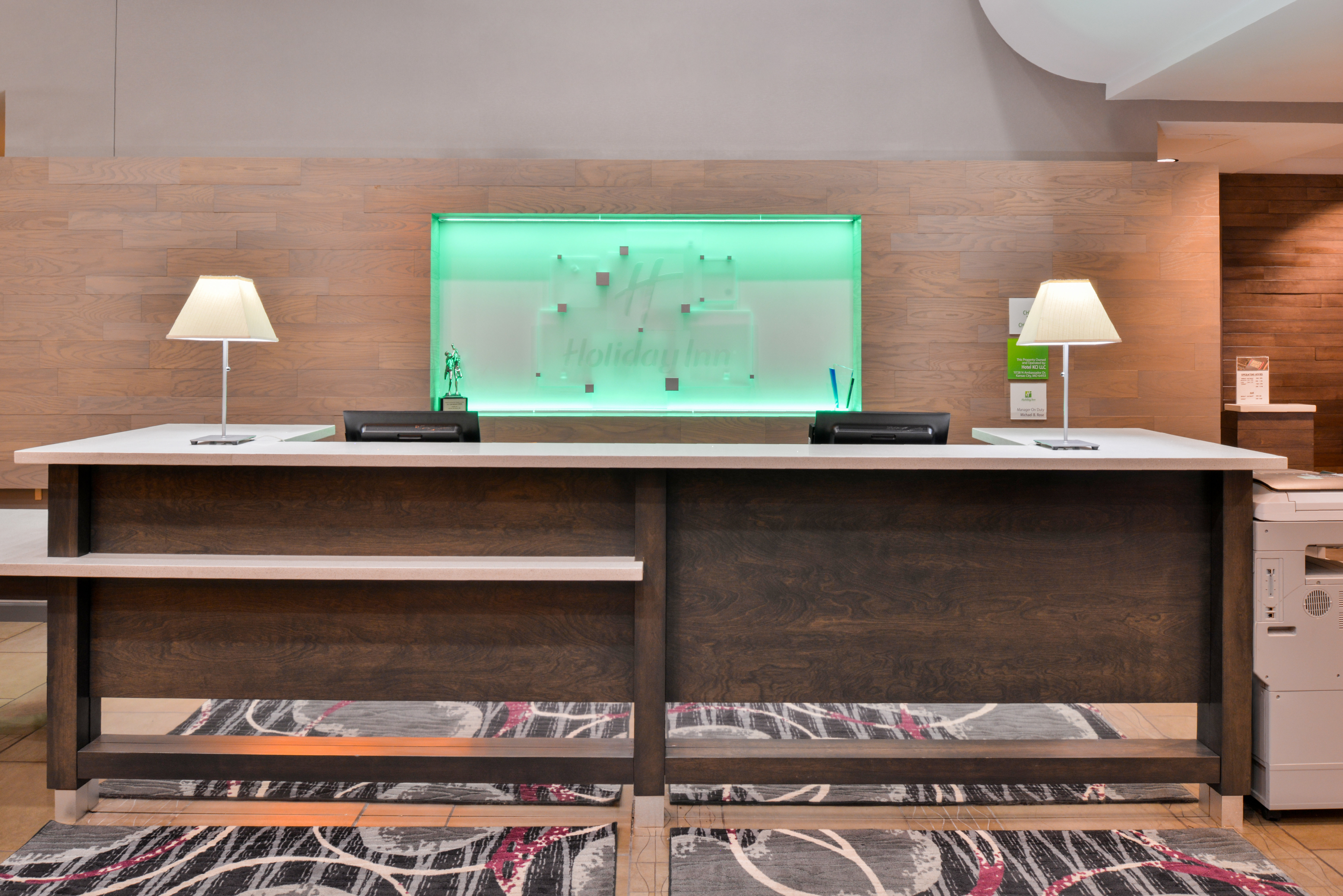 Holiday Inn Kansas City Airport 5/42