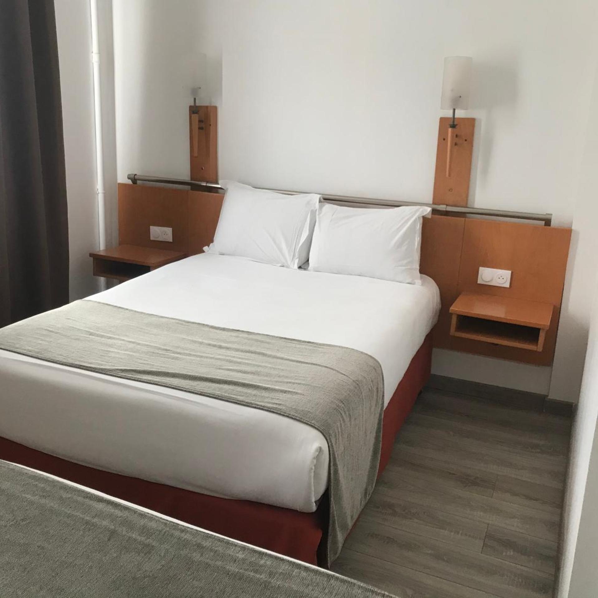 Room, Triple, Morand Hotel 7/10