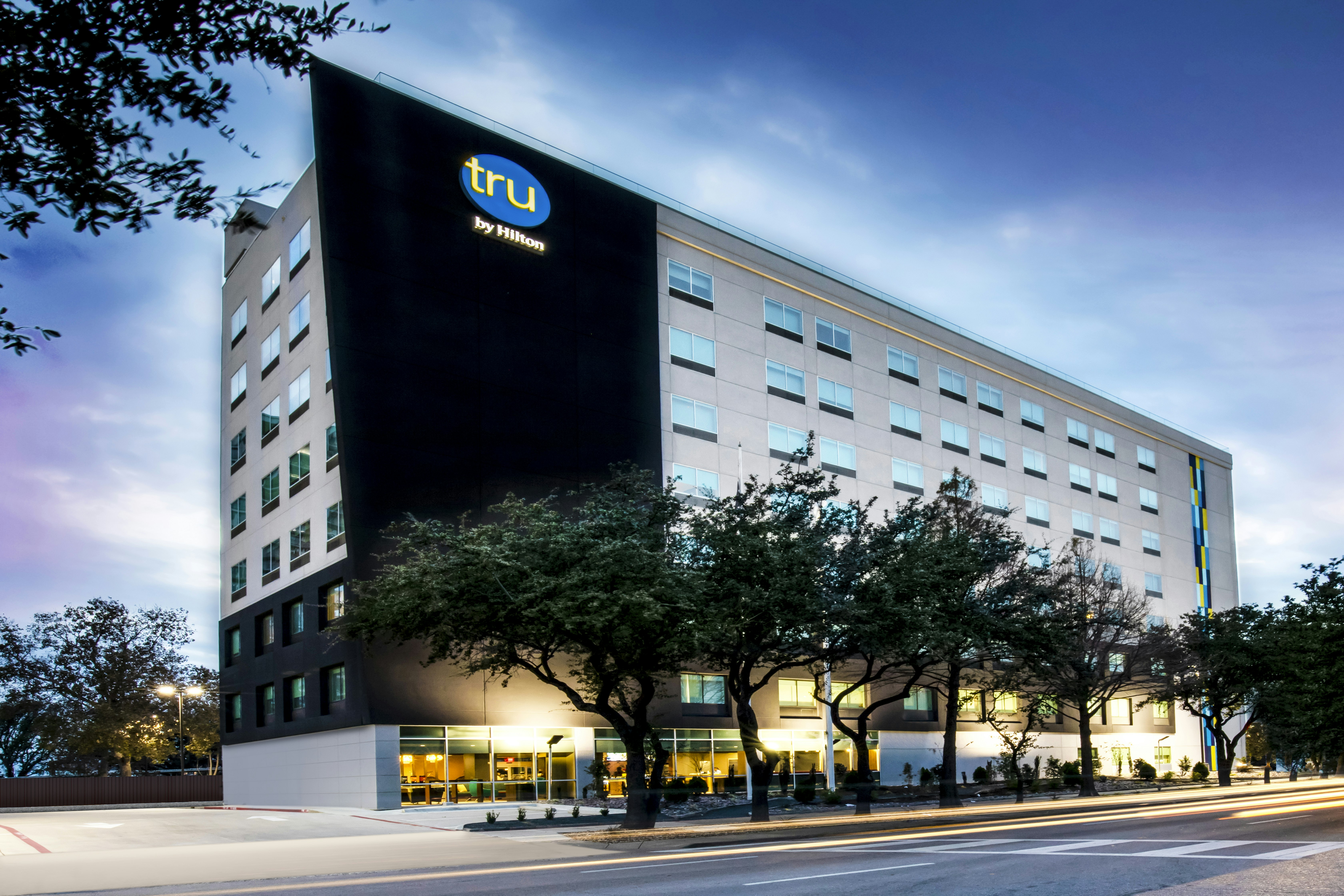 Tru By Hilton Dallas Market Center in DALLAS - TX