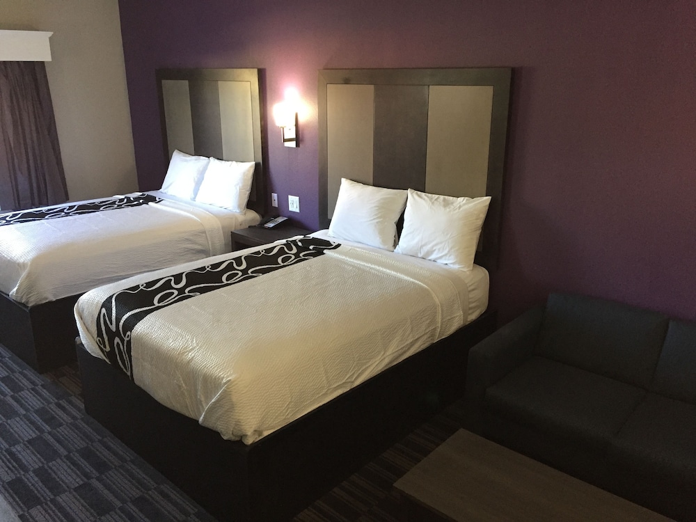 suite, 2 queen beds