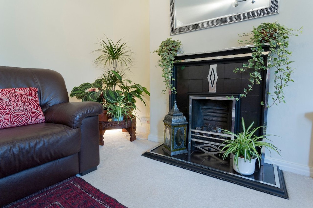 Poplar House Serviced Apartments 17/27