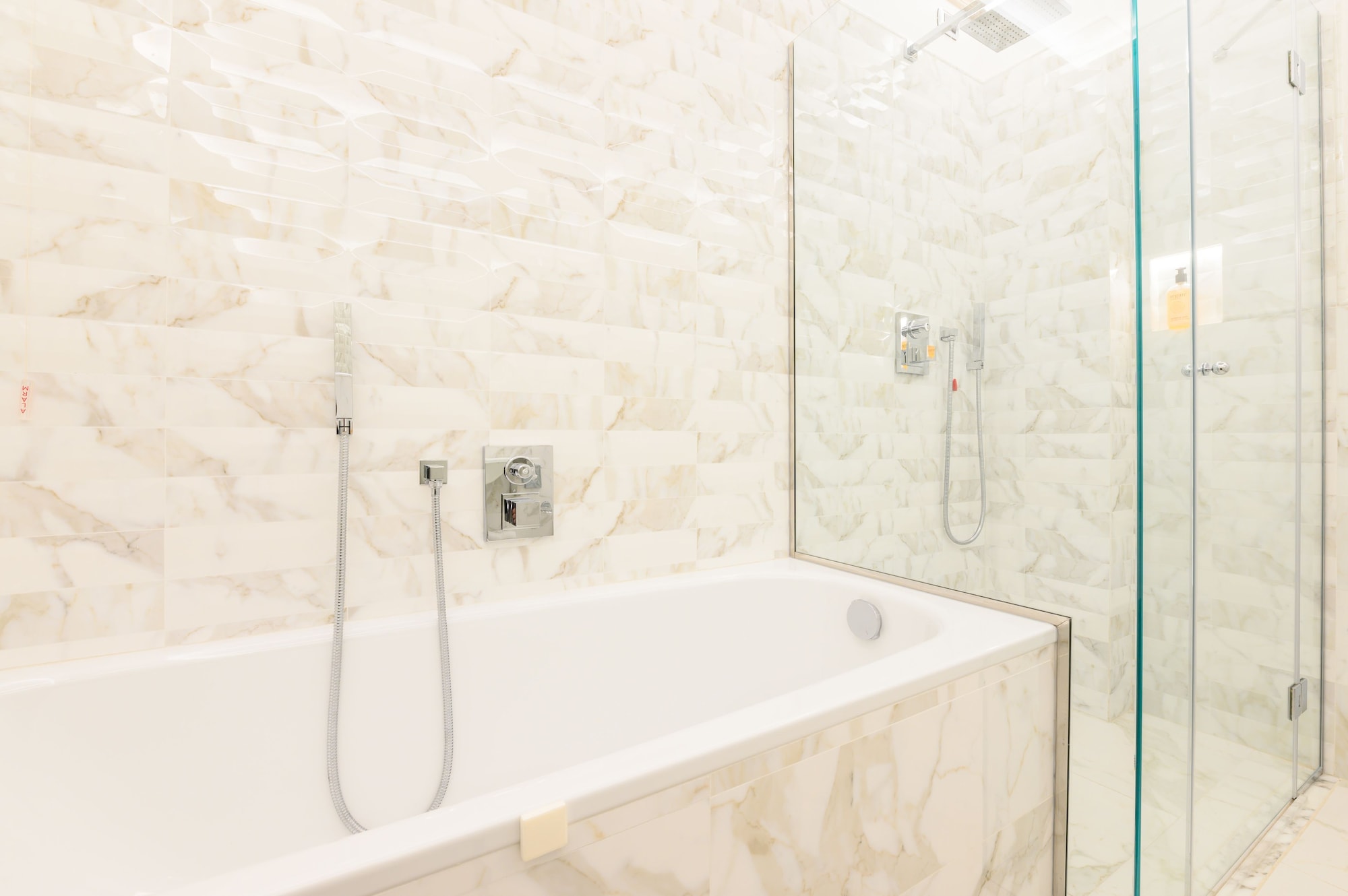 غرفة رباعية بسرير مزدوج مع أريكة، Hotel Kraft 7/7