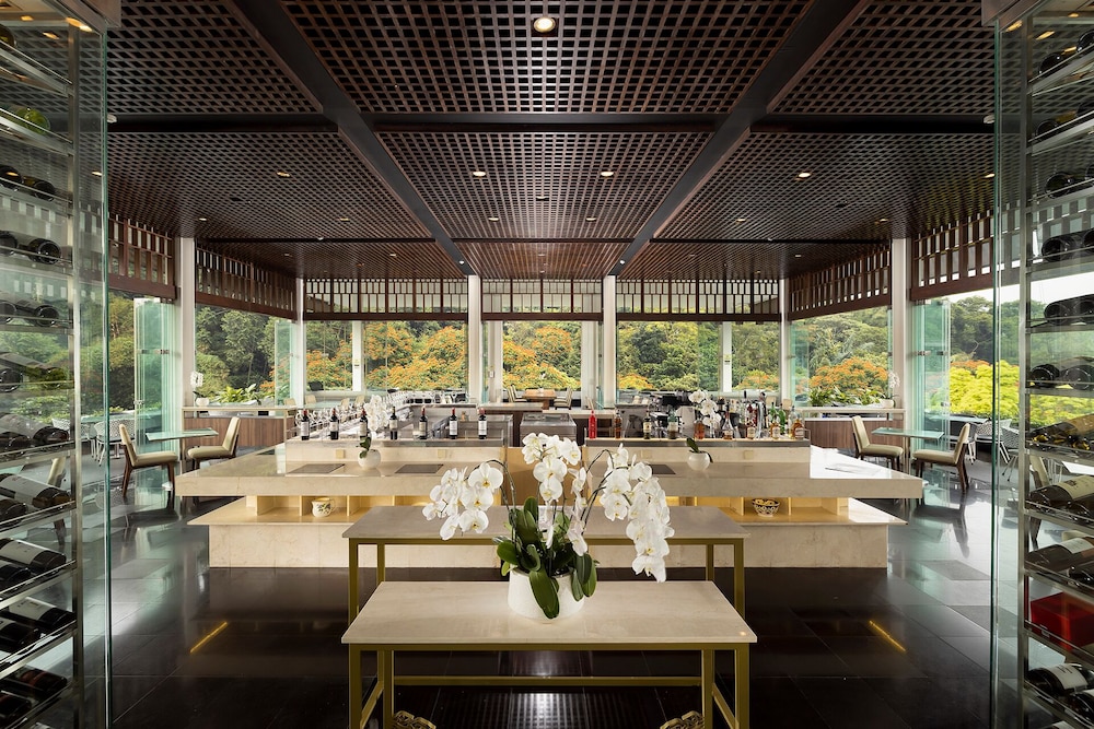 Padma Hotel Bandung 7/66