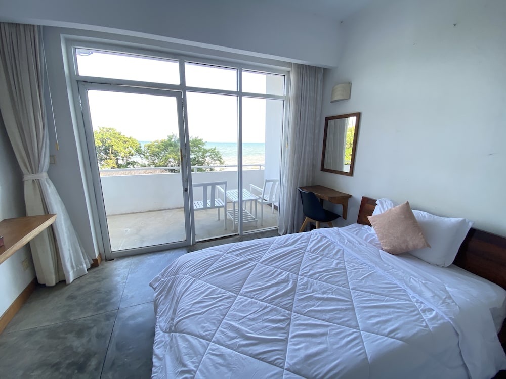 Saravoan Hotel Kep 21/65