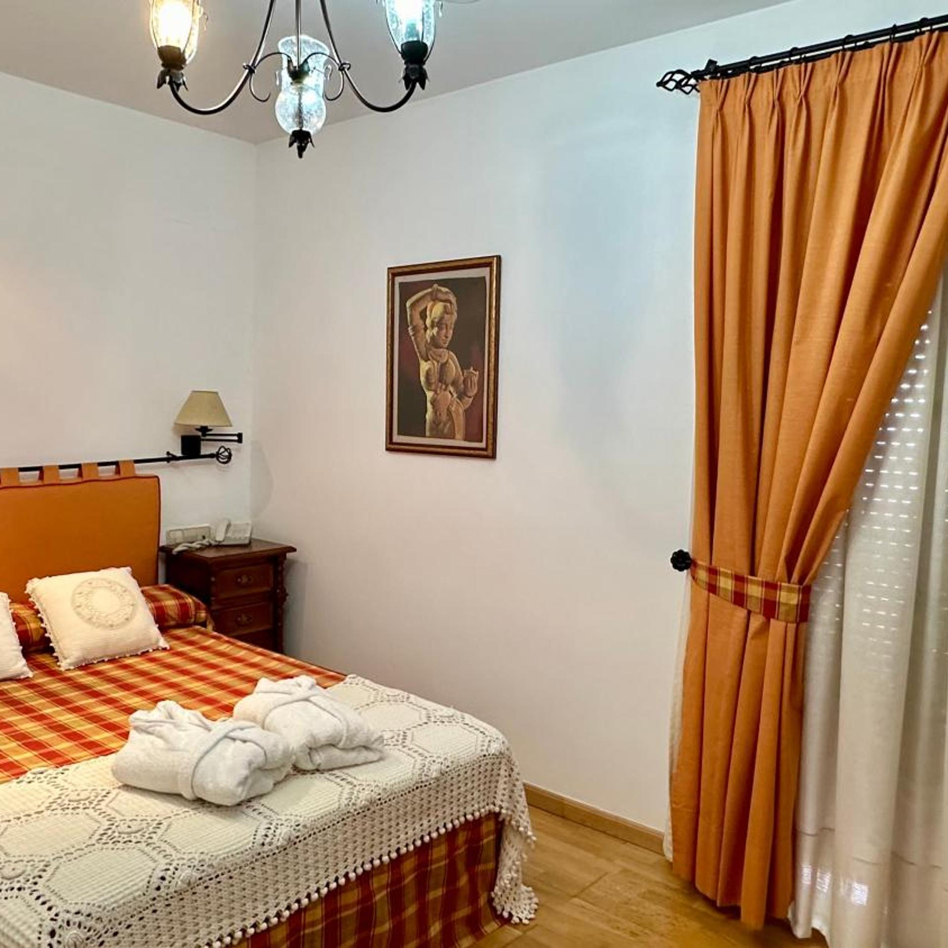 Room, Double Bed