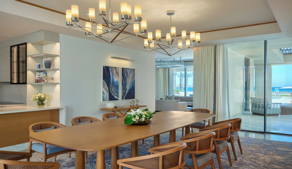 Palace Beach Resort 40/49