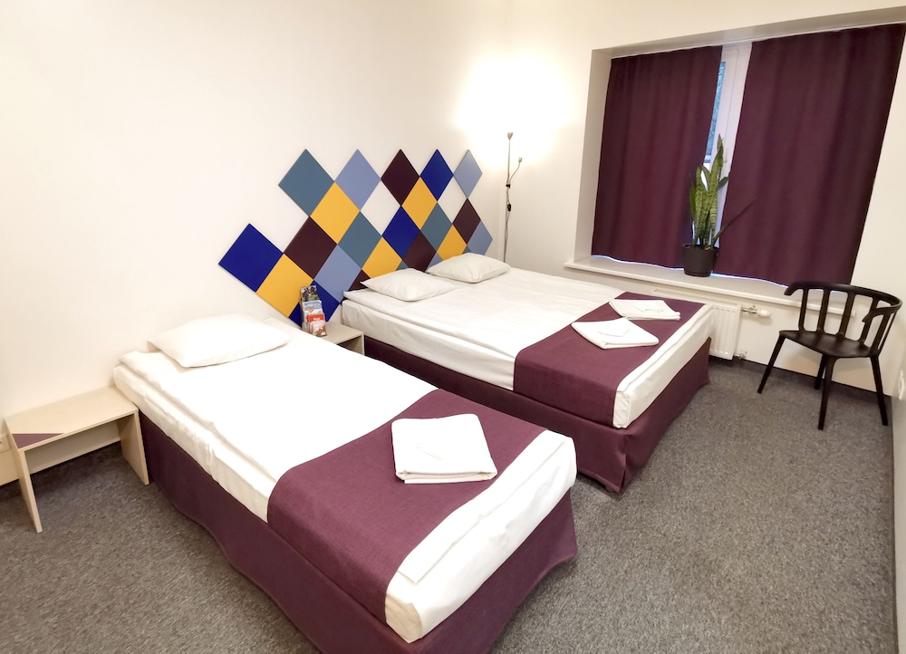 Mosaic Hotel 12/45