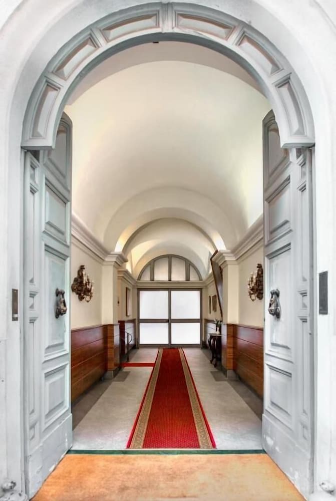 LH Hotel Andreotti 8/50