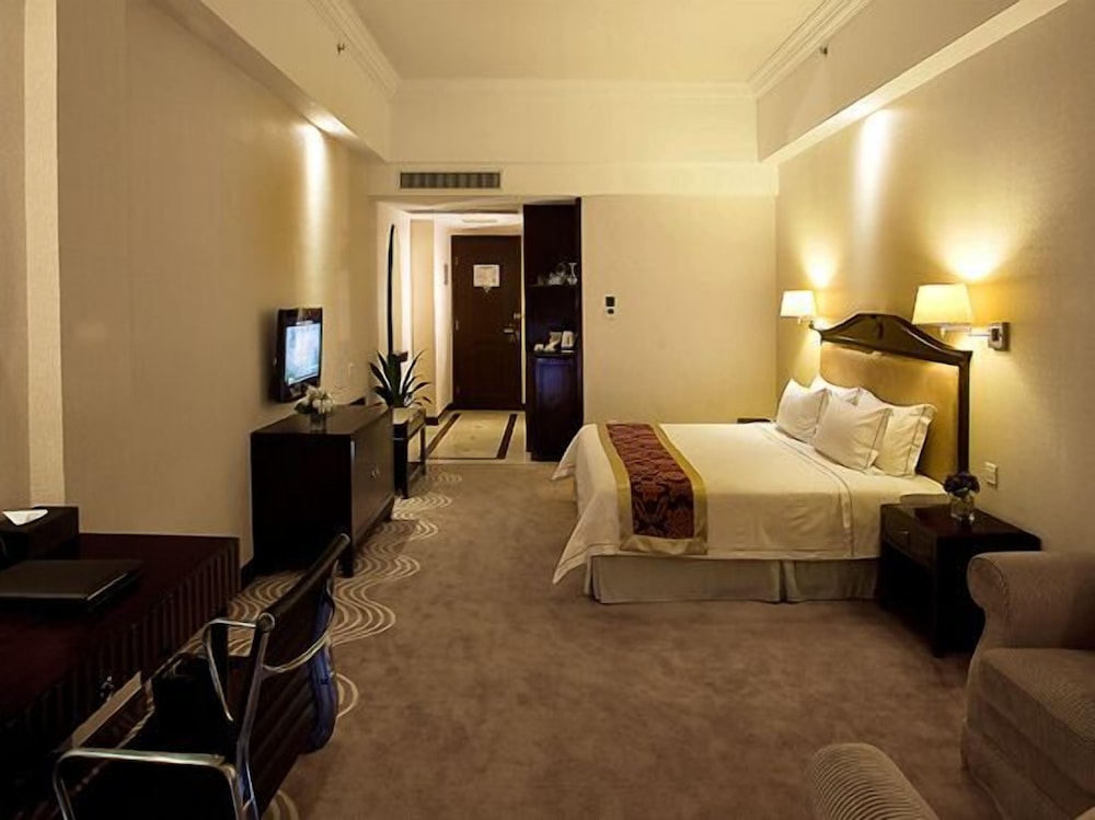 Country Garden Phoenix Hotel Suizhou 4/27