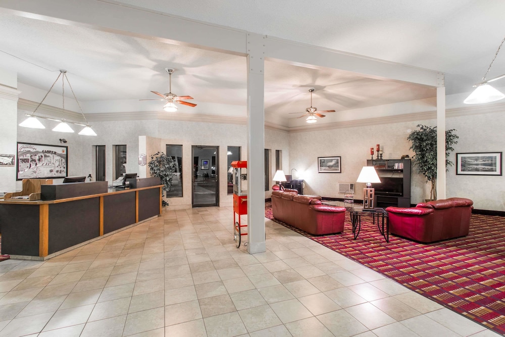 Super 8 by Wyndham Casper West by the River 5/22