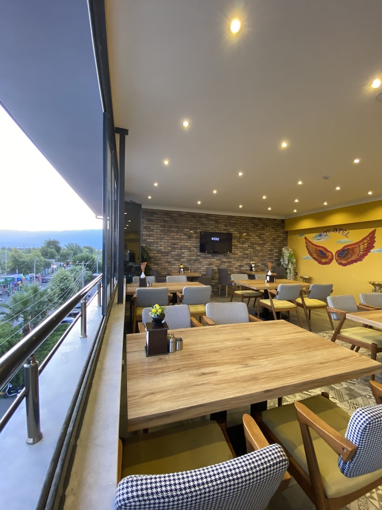 Roy Otel Akcay 27/50