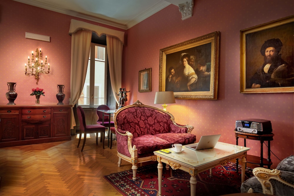 Residenza Frattina 45/49
