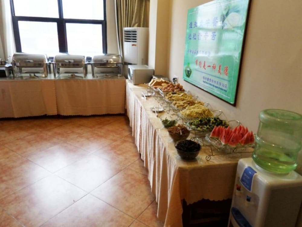 Greentree Inn Jiangsu Xuzhou High Speed Railway Station Express Hotel 20/23