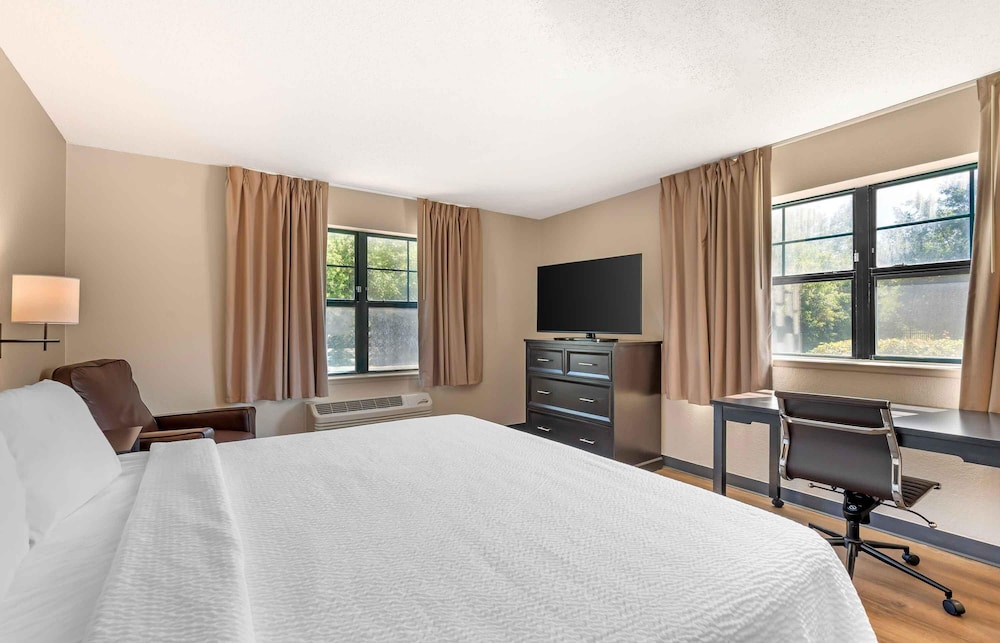 Extended Stay America Suites St Petersburg Clearwater ExecDr 15/53