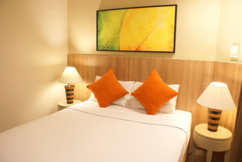 Grand Tropic Suites Jakarta 9/64