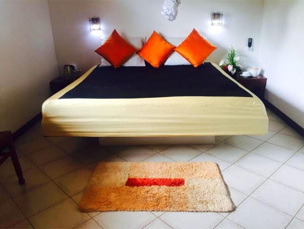Chaya Villa 16/50