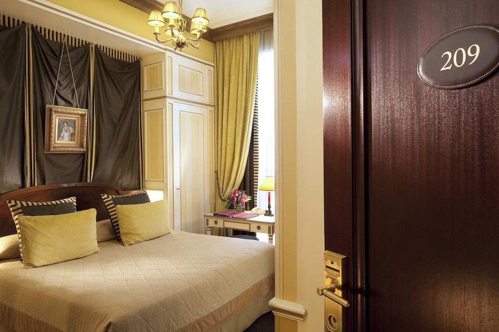 Hotel Napoleon Paris 10/41