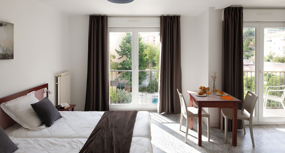 Hotel Hr 4/50