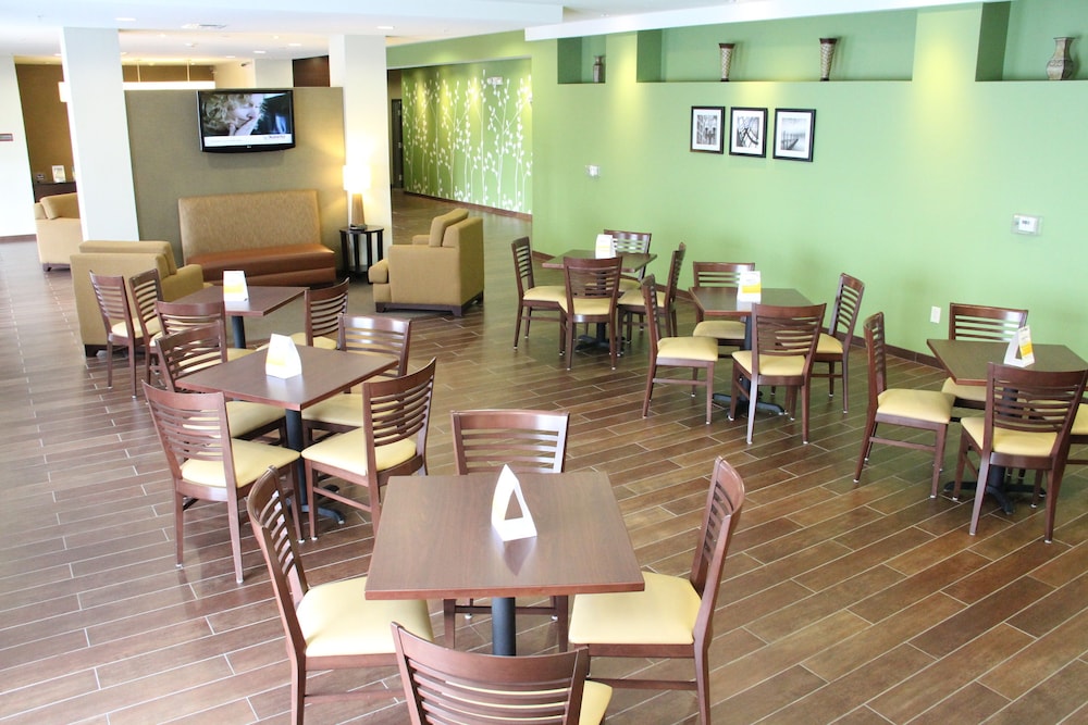 Sleep Inn & Suites Haysville - Wichita South 47/58