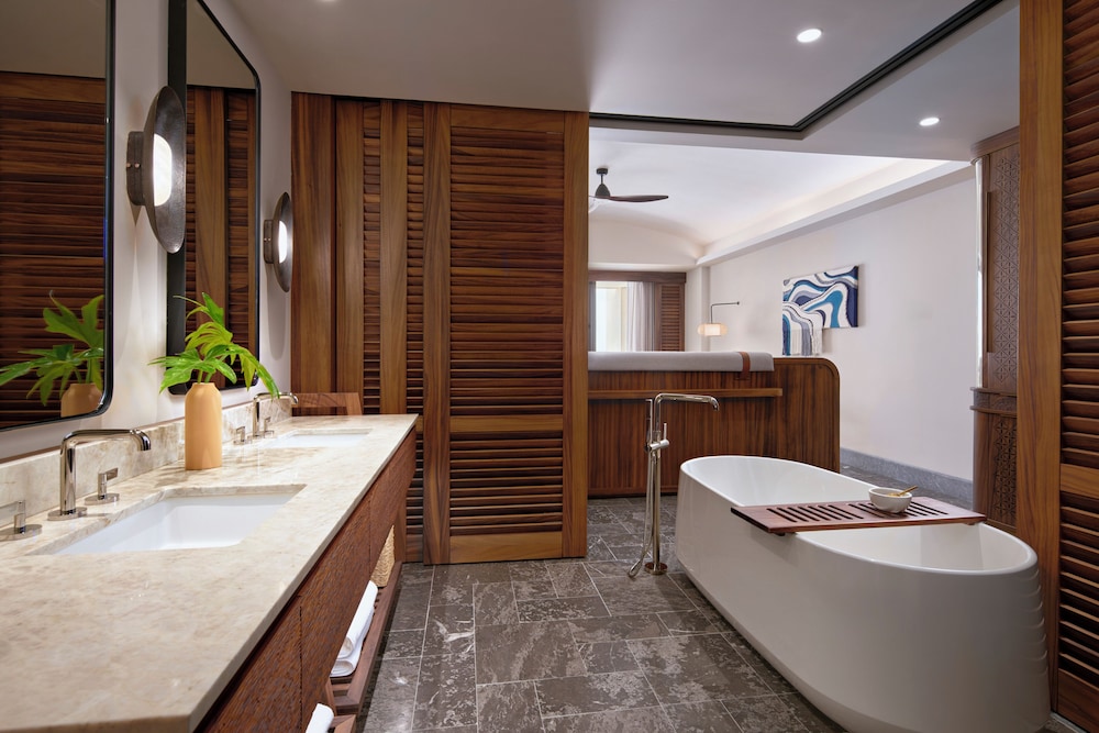 Room, 2 Queen Beds, Ocean View