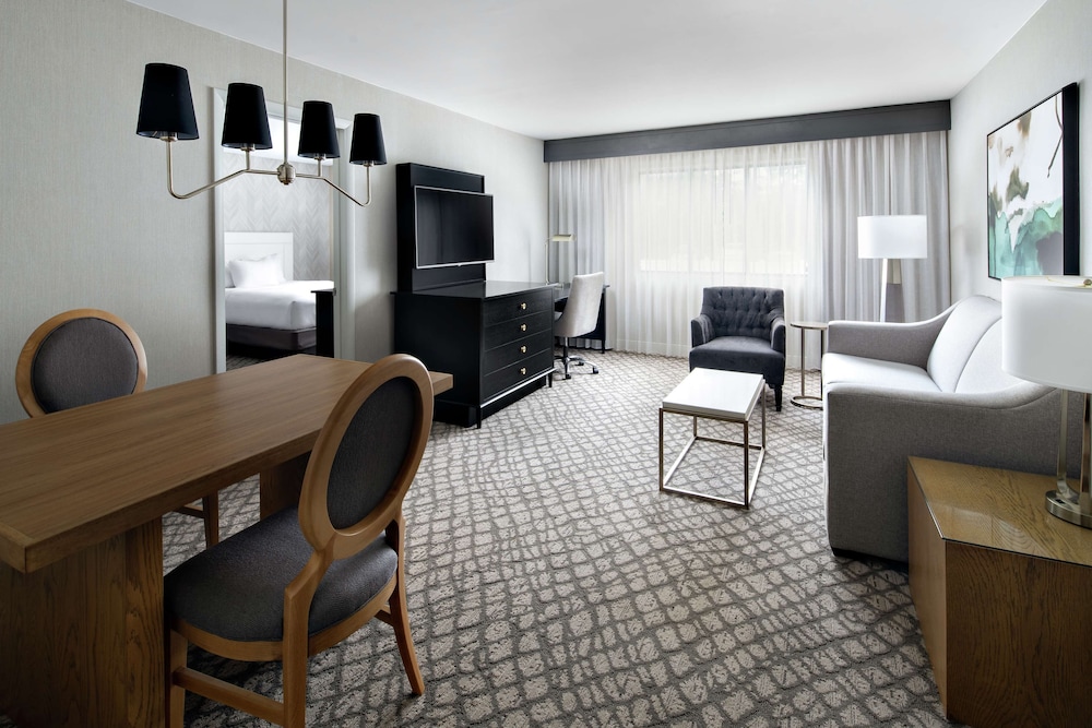 DoubleTree Suites by Hilton Charlotte SouthPark 29/60