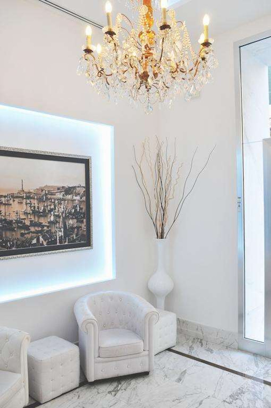 Hnn Luxury Suites 37/50