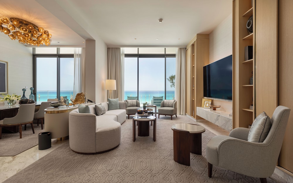 Palace Beach Resort 33/49