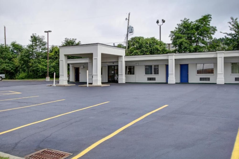 Motel6 Richfield, OH in RICHFIELD - OH