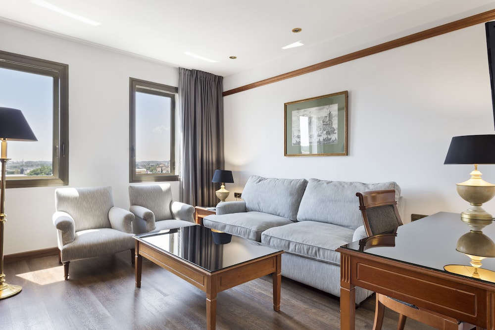 Best Western Premier CMC Girona 30/52