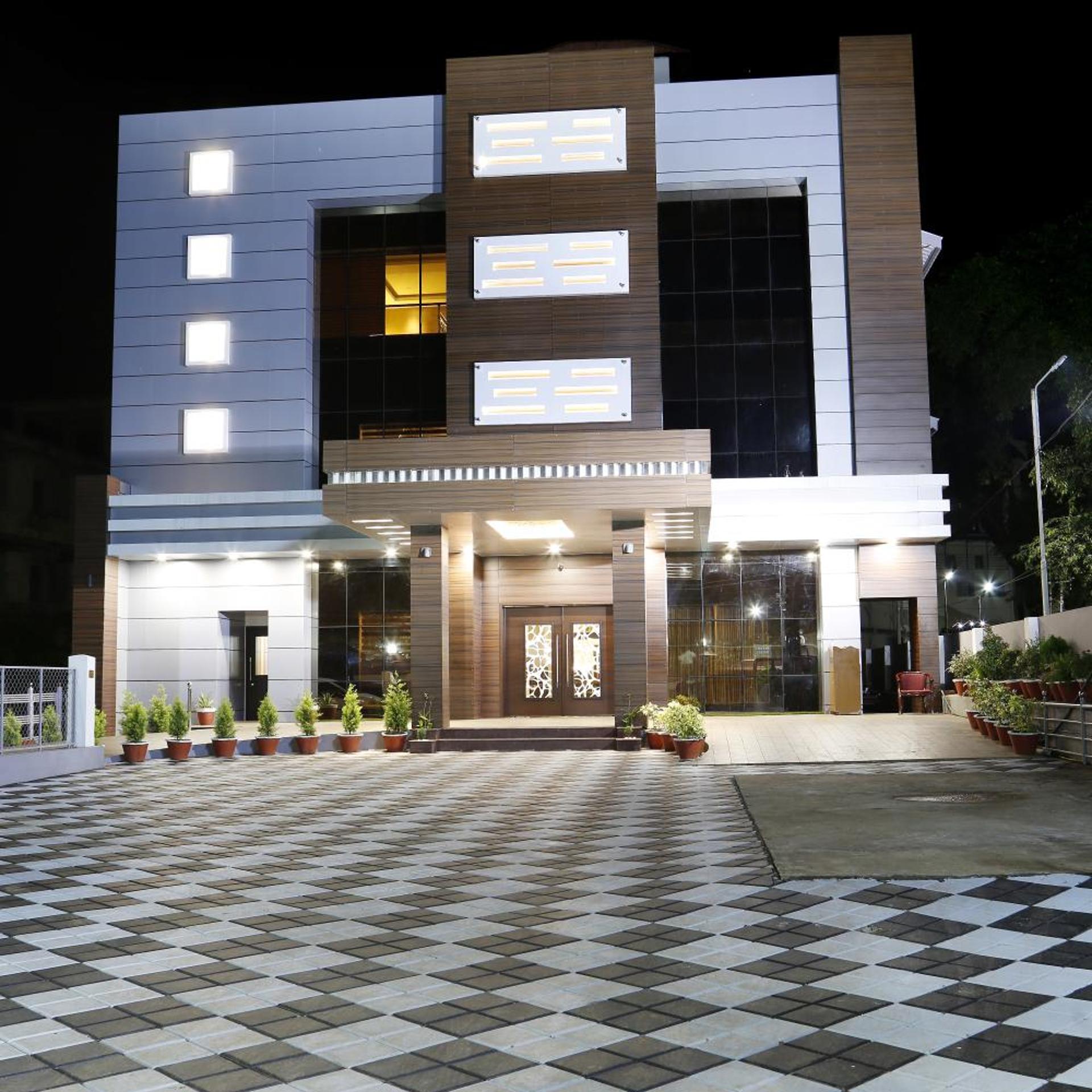 RYDGES INN KOTTAKAL 2/28
