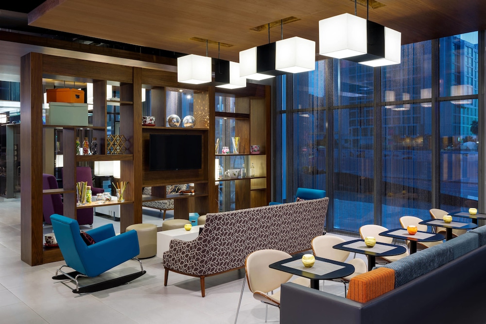 Aloft Riyadh 27/33