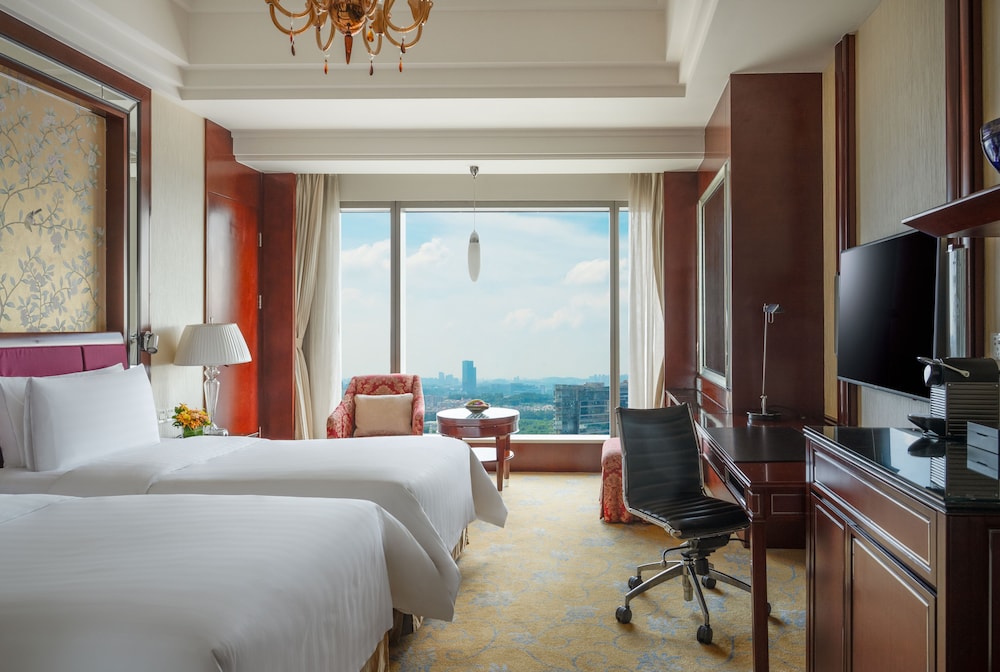 Horizon, Basic, Deluxe, Twin Beds, River View