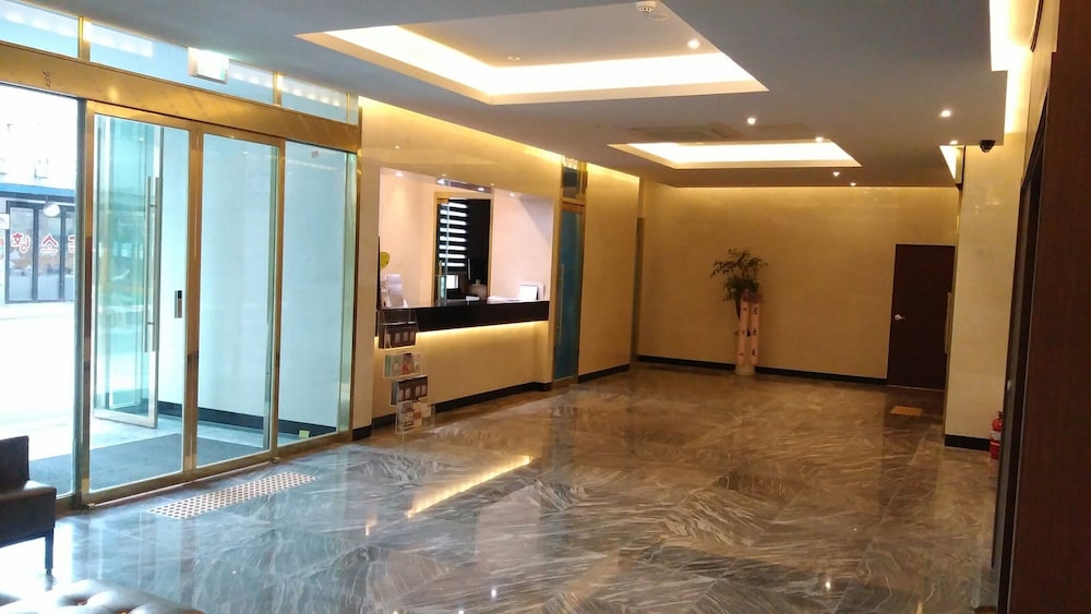 Amourex Hotel 43/49
