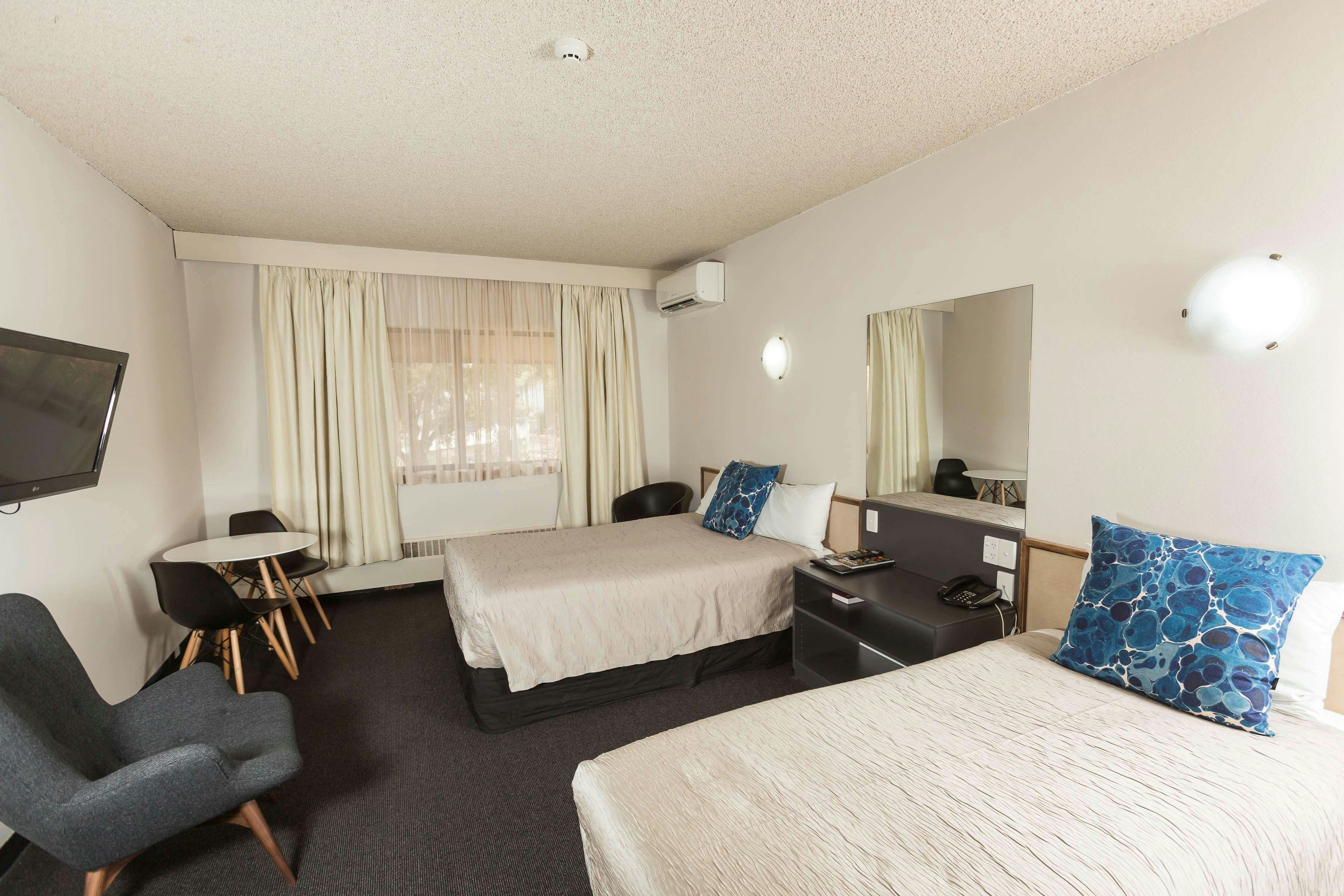 Belconnen Hotel Motel Serviced Apartments 17/48