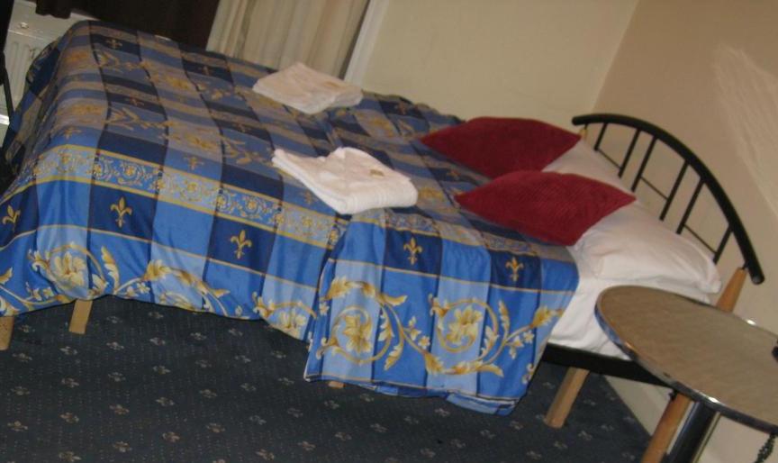 Hotel Sophia 12/24