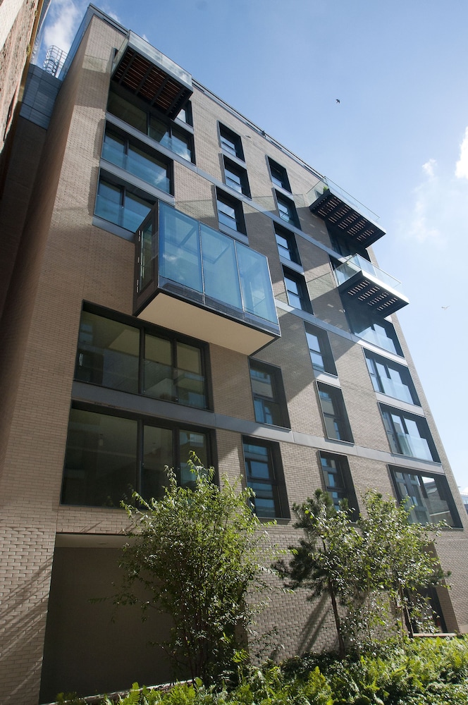 Cleyro Serviced Apartments - Finzels Reach 1/50