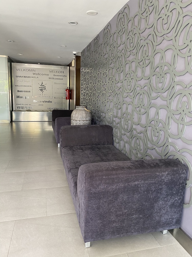 Hotel Africa Maputo Business 4/25