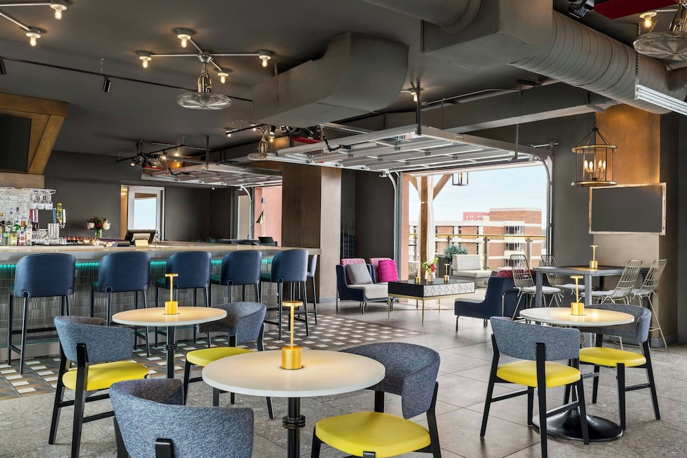 Aloft Wilmington at Coastline Center 33/50