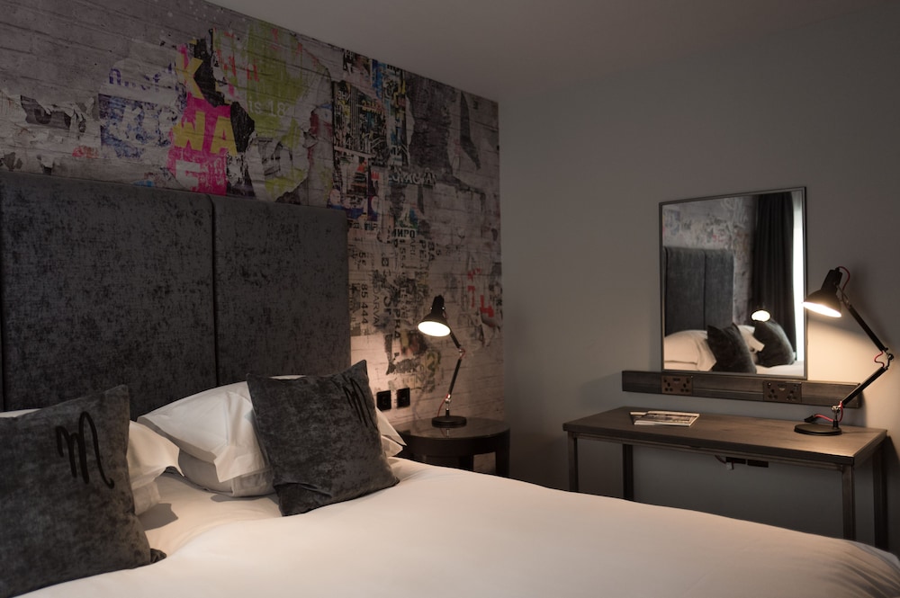 Malmaison Reading 28/81