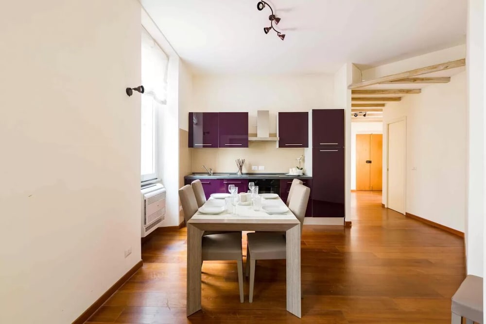 The Sistina Suite 10/46