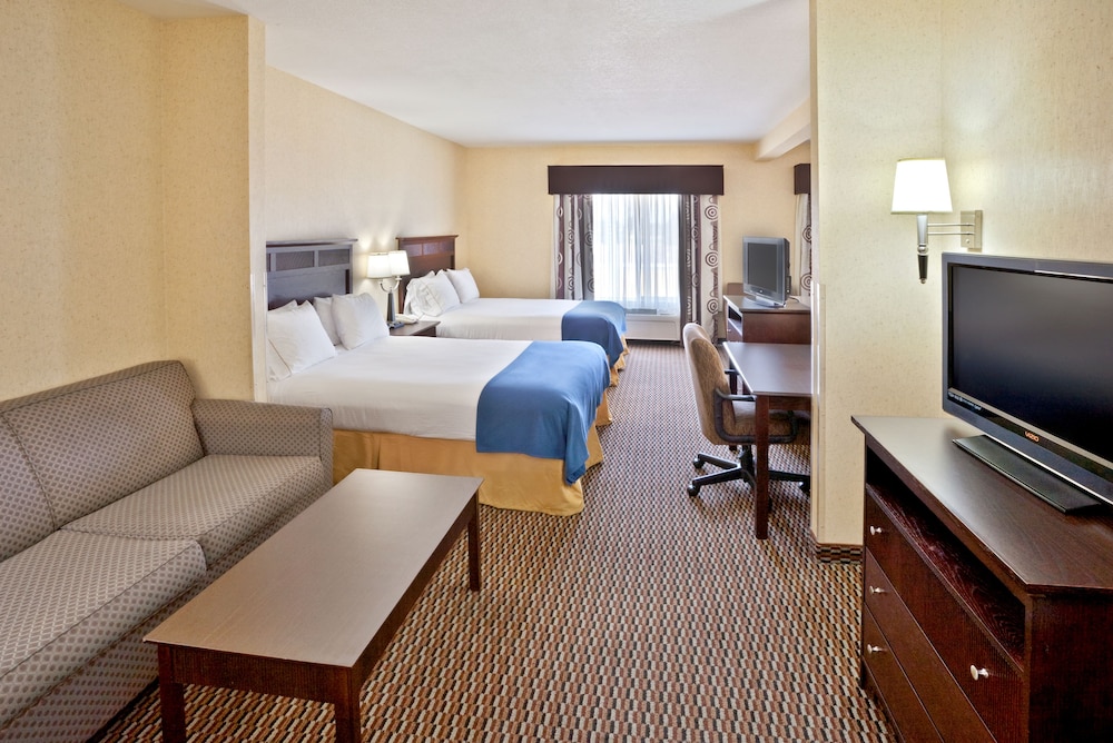 Holiday Inn Express & Suites Nampa - Idaho Center 28/78