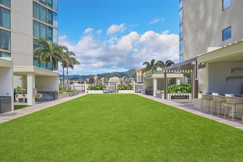 Renaissance Residences Oahu Honolulu 45/50
